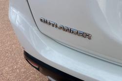 2016 Mitsubishi Outlander LS