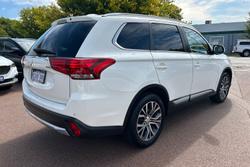 2016 Mitsubishi Outlander LS