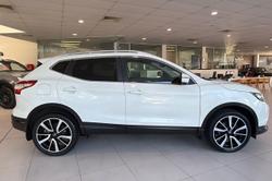 2016 Nissan QASHQAI Ti