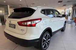 2016 Nissan QASHQAI Ti