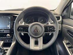 2025 Mitsubishi Pajero Sport GLS