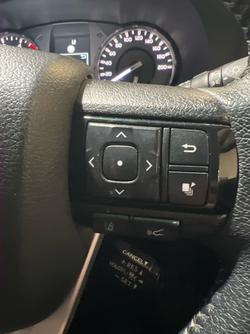 2021 Toyota Hilux SR5