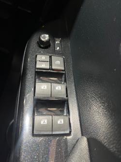 2021 Toyota Hilux SR5