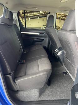 2021 Toyota Hilux SR5