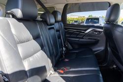 2016 Mitsubishi Pajero Sport GLS