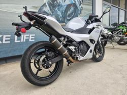 2024 Kawasaki NINJA 500 White
