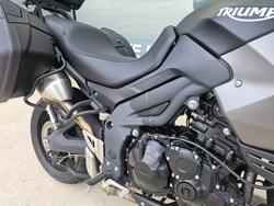 2012 Triumph TIGER 1050 SE (ABS) Black