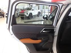 2024 Mitsubishi Outlander Exceed Tourer