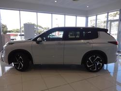 2024 Mitsubishi Outlander Exceed Tourer