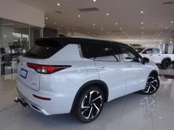 2024 Mitsubishi Outlander Exceed Tourer