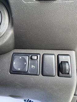 2013 Nissan Navara ST D40 Series 6 4X4 Dual Range Arctic White