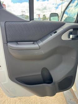 2013 Nissan Navara ST D40 Series 6 4X4 Dual Range Arctic White