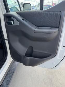 2013 Nissan Navara ST D40 Series 6 4X4 Dual Range Arctic White
