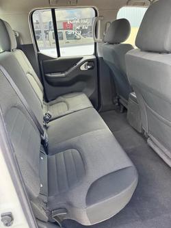 2013 Nissan Navara ST D40 Series 6 4X4 Dual Range Arctic White