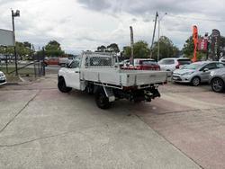 2015 Toyota Hilux Workmate TGN121R 4x2 Glacier White