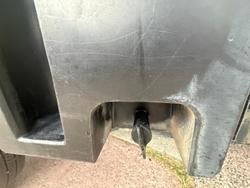 2015 Toyota Hilux Workmate TGN121R 4x2 Glacier White