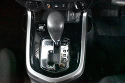 2021 Nissan Navara ST-X