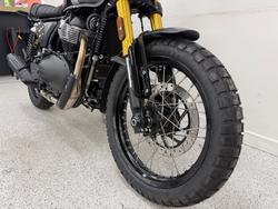 2026 Royal Enfield BEAR 650 Black