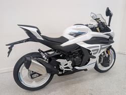 2026 CFMOTO 450 SR ABS White