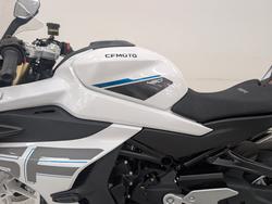 2026 CFMOTO 450 SR ABS White