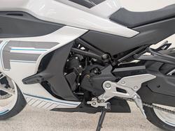 2026 CFMOTO 450 SR ABS White