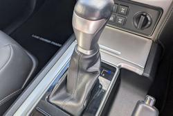 2022 Toyota Landcruiser Prado VX