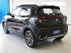 2025 Mahindra XUV3XO AX5L