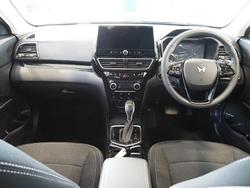 2025 Mahindra XUV3XO AX5L