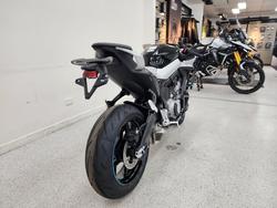 2025 CFMOTO 675 SR-R NEBULA BLACK