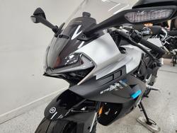 2025 CFMOTO 675 SR-R NEBULA BLACK