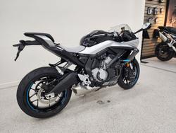 2025 CFMOTO 675 SR-R NEBULA BLACK