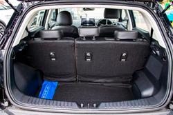 2025 Mahindra XUV3XO AX7L Stealth Black & Galvano Grey Roof