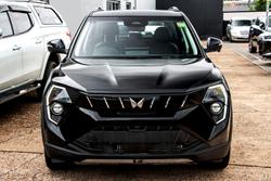 2025 Mahindra XUV3XO AX7L Stealth Black & Galvano Grey Roof