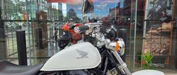 2010 Honda VT750S WHITE
