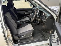 2010 Nissan Navara ST-R