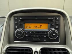 2010 Nissan Navara ST-R