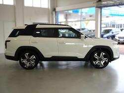 2025 KGM Torres Hybrid K40