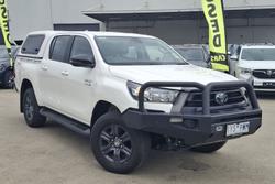 2023 Toyota Hilux SR