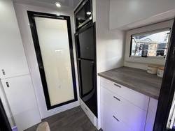 2024 Urban Caravans X'tracker