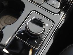 2025 Mahindra XUV700 AX7L