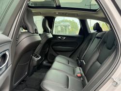2025 Volvo XC60 Ultra B5 Dark
