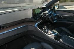 2022 Peugeot 5008 GT Sport