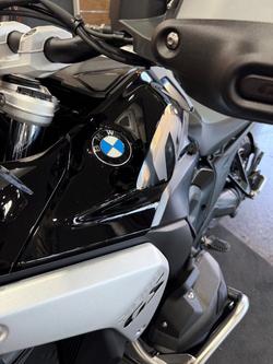 2025 BMW Motorrad R 1300 GS TRIPLE BLACK BLACK STORM METALLIC