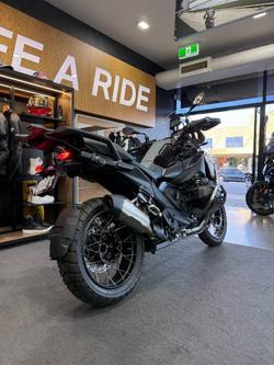 2025 BMW Motorrad R 1300 GS TRIPLE BLACK BLACK STORM METALLIC