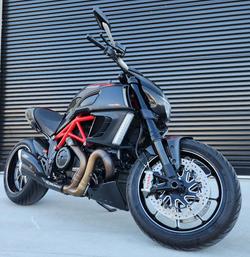 2012 Ducati Diavel Carbon Diavel Black