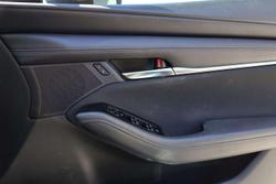 2020 Mazda 3 G25 Evolve