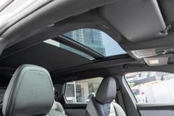 2025 Peugeot 5008 GT Premium Hybrid