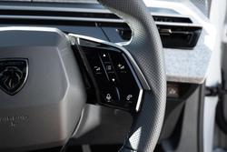 2025 Peugeot 5008 GT Premium Hybrid