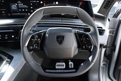 2025 Peugeot 5008 GT Premium Hybrid