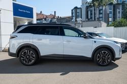 2025 Peugeot 5008 GT Premium Hybrid